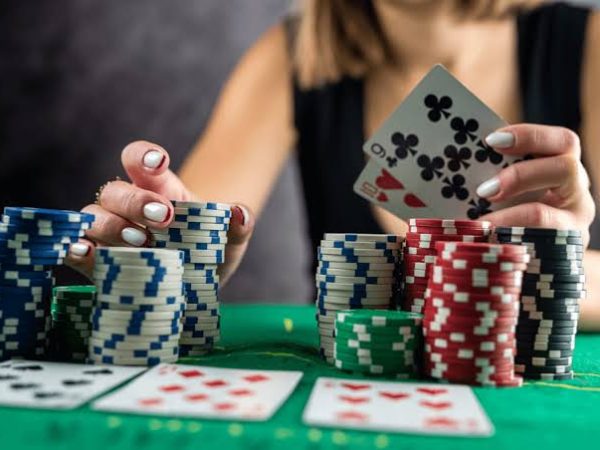How Community Reports Help Eat-and-Run Police Identify Suspicious Betting Websites